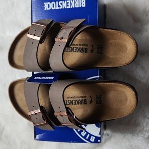 NWT!! BIRKENSTOCK arizona mocha